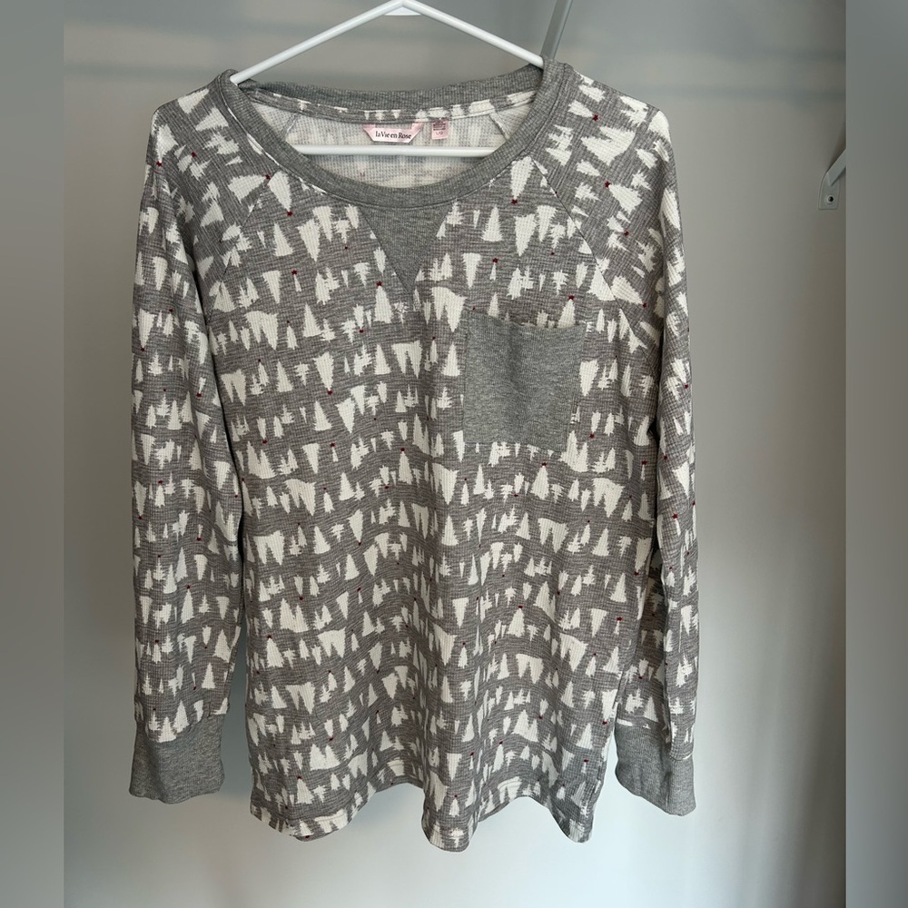 La Vie En Rose Gray & White Pajama Set Lounge Set Size L